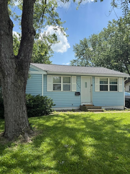 2249 Hampstead Dr, Columbus, OH 43229