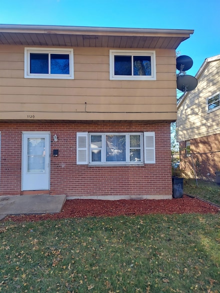 1120 Lincoln Ave, Rockford, IL 61102