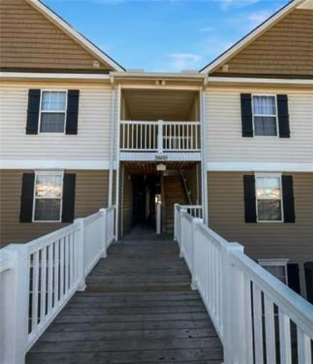 5600 NE 80th Terrace Unit 3D, Kansas City, MO 64119