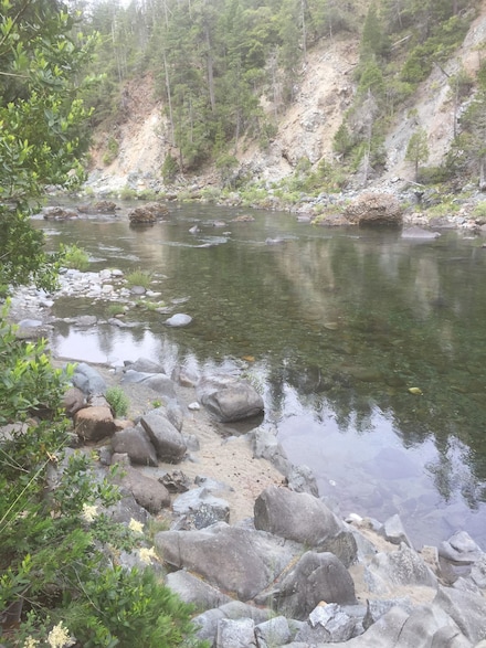 55 Stony Creek, Gasquet, CA 95543