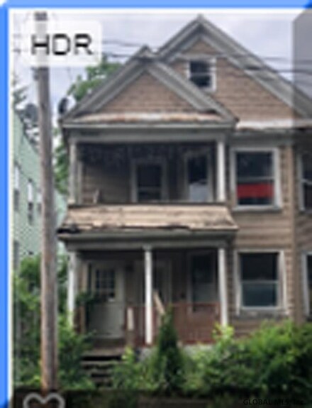 566 Crane St, Schenectady, NY 12303