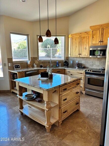 8990 E Sonoran Way, Gold Canyon, AZ 85118