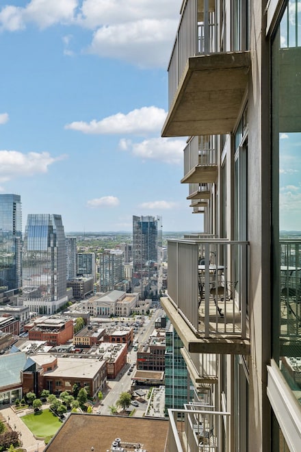 415 Church St Unit 2605, Nashville, TN 37219