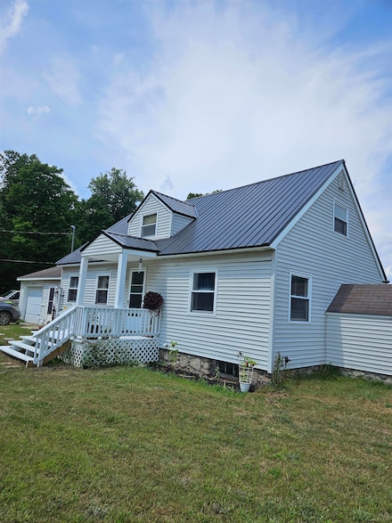 9195 E Arnold Lake Rd, Harrison, MI 48625