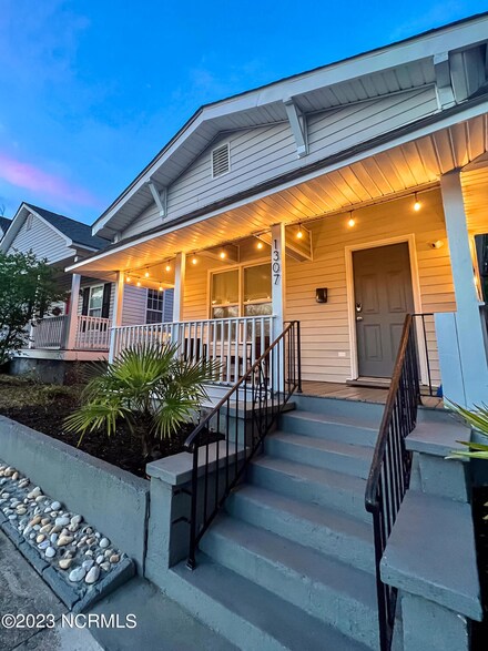 1307 S 3rd St, Wilmington, NC 28401