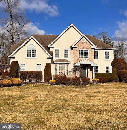 3950 Pond View Ln, Huntingdon Valley, PA 19006