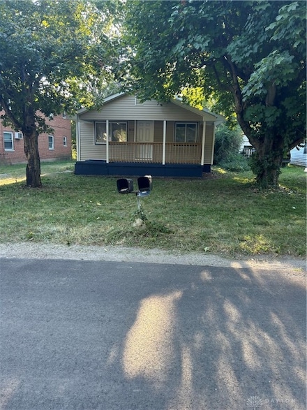 1833 Dewitt Dr, Dayton, OH 45406