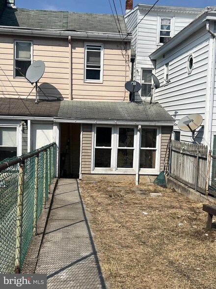 1704 Centre St, Ashland, PA 17921
