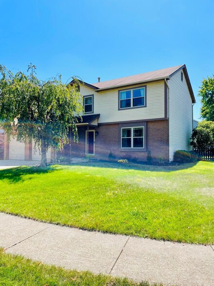 6981 Spruce Pine Dr, Columbus, OH 43235