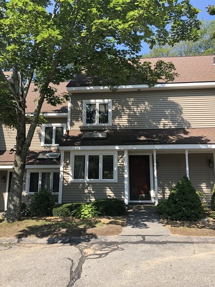 68 Pleasant St Unit 23, North Oxford, MA 01537