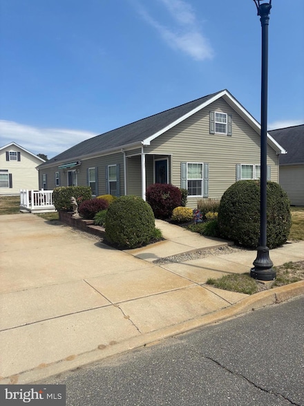 37 Paul Revere Ct, Millville, NJ 08332