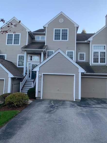66 Reed Dr, Bedford, NH 03110