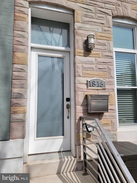 1813 N Caroline St, Baltimore, MD 21213