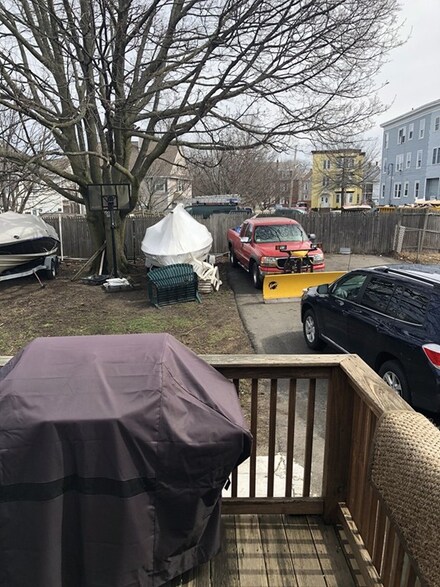 4 Brookvale St, Lynn, MA 01905