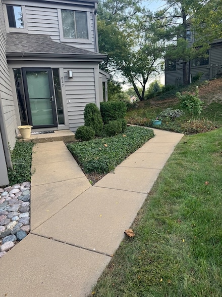 827 Shoreline Rd Unit B, Lake Barrington, IL 60010