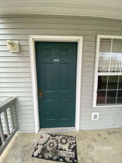15 S Shafer St Unit 2101, Athens, OH 45701