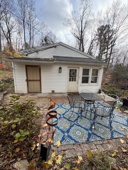 528 Clearview Ave, Torrington, CT 06790