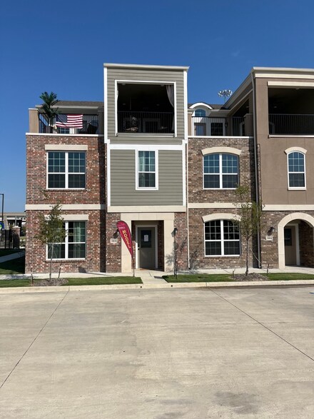 3804 Manhattan Ave, Grand Prairie, TX 75052