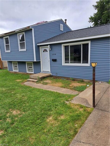 1259 Carol Dr, Kent, OH 44240