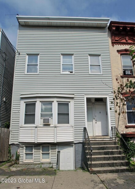 273 Ontario St, Albany, NY 12203