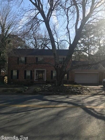 1704 Old Forge Dr, Little Rock, AR 72227