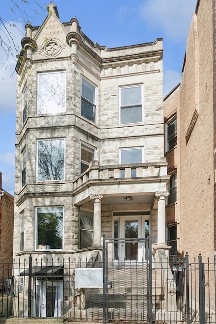 1236 N Campbell Ave Unit G, Chicago, IL 60622