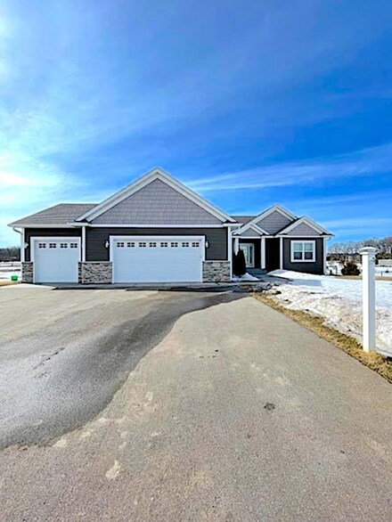 30668 139th St NW, Princeton, MN 55371