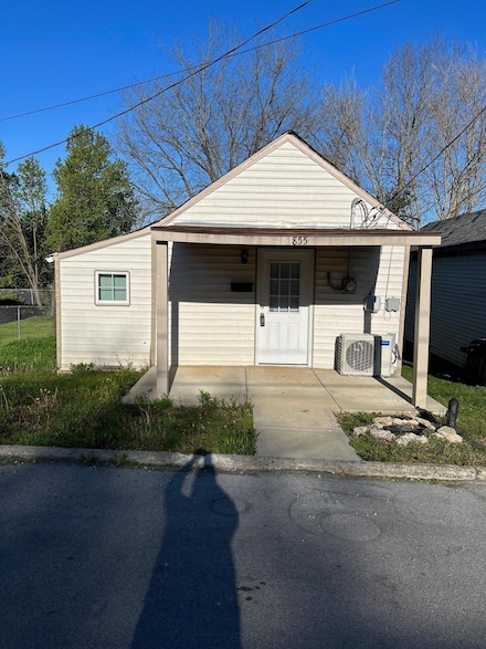 855 Horton Dr, Paris, KY 40361