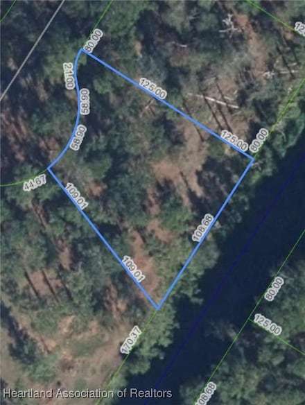 976 W Venetian Dr, Sebring, FL 33875