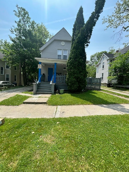 609 Emmet St, Ypsilanti, MI 48197