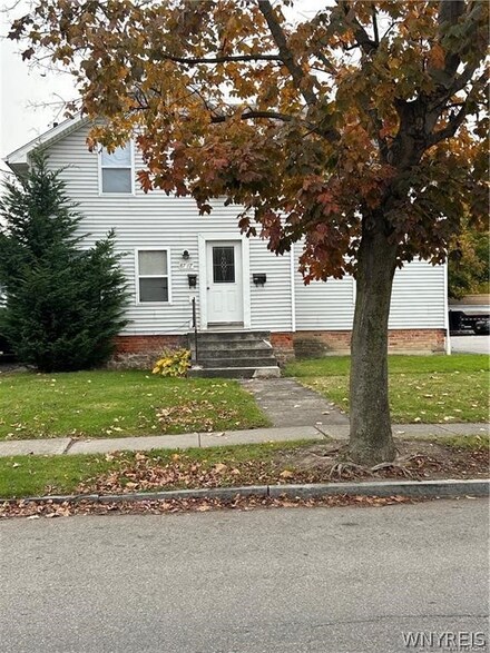 8717 Buffalo Ave, Niagara Falls, NY 14304