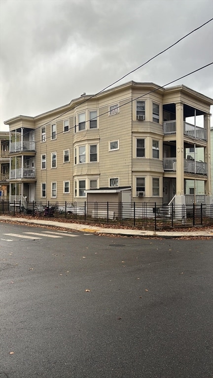 77-79 Shawsheen Rd, Lawrence, MA 01843