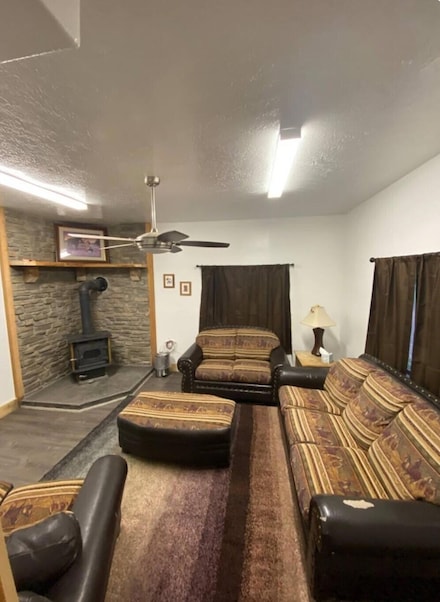 420 E Jessop Ave, Hildale, UT 84784