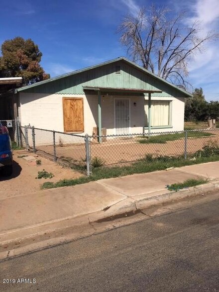 306 E Hill Dr, Avondale, AZ 85323