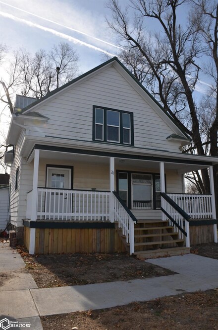 20 2nd Ave W, Albia, IA 52531