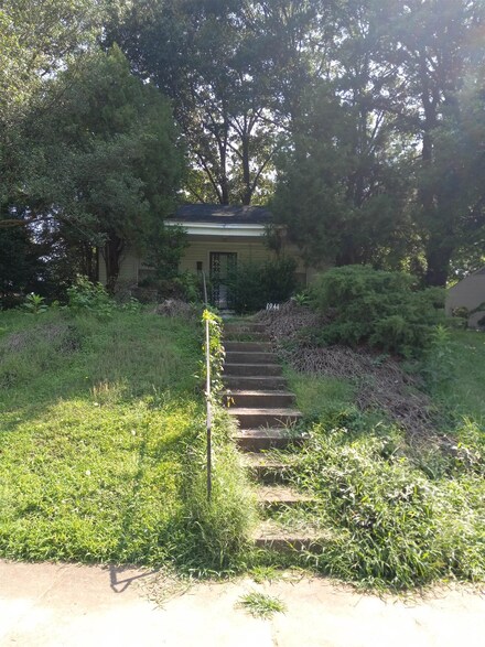 1944 Glory Cir, Memphis, TN 38114