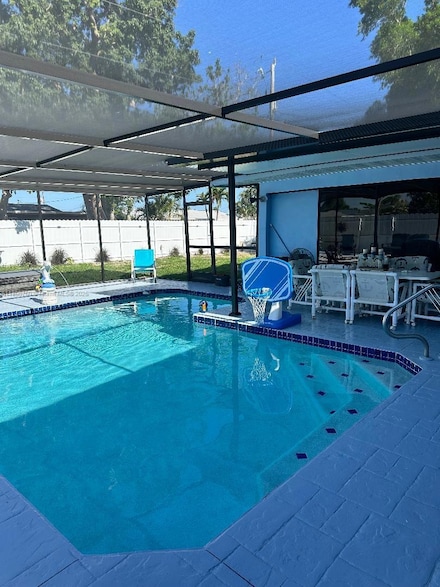 2705 SE 18th Place, Cape Coral, FL 33904