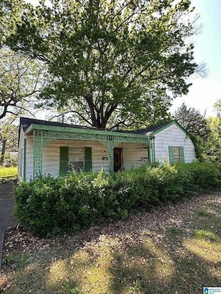 1905 Saint Charles Ave SW, Birmingham, AL 35211