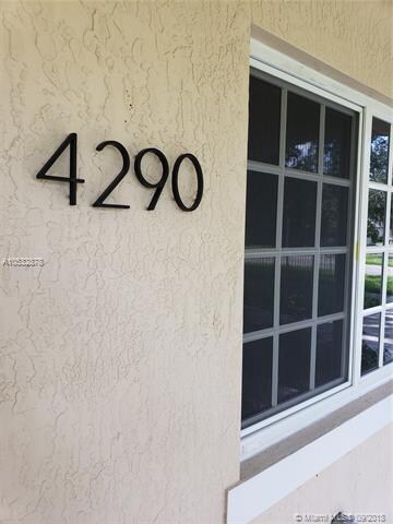 4290 NW 23rd Ct, Miami, FL 33142