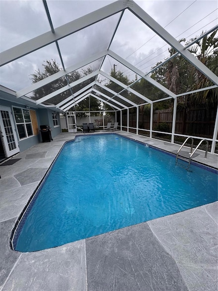 11889 Walker Ave, Seminole, FL 33772