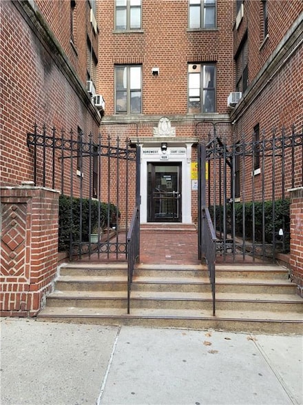 1025 45th St Unit 4D, Brooklyn, NY 11219