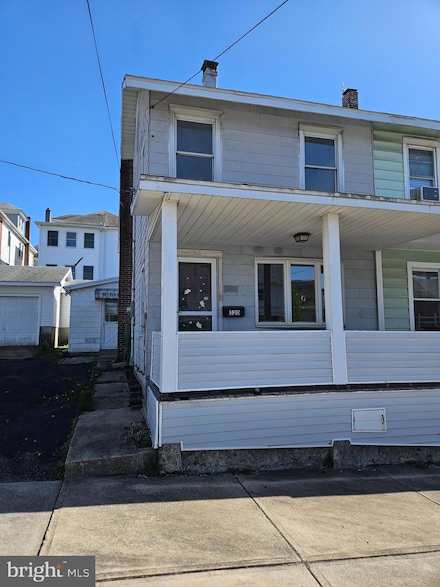 520 E Patterson St, Lansford, PA 18232