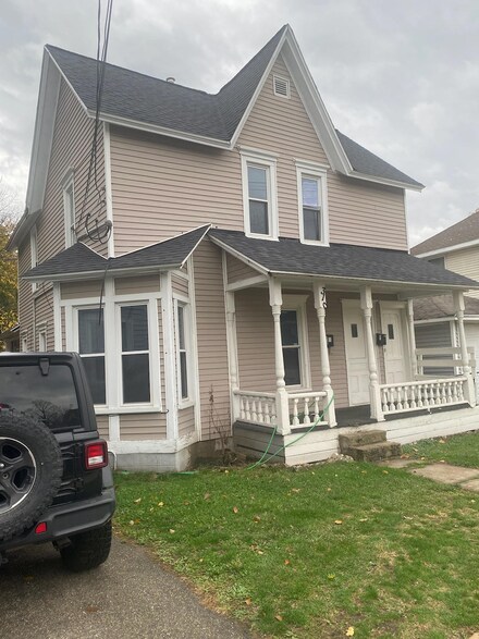 310 Lane Ave NW, Grand Rapids, MI 49504