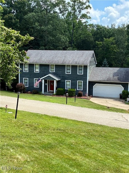 151 Granada Cir, Parkersburg, WV 26104