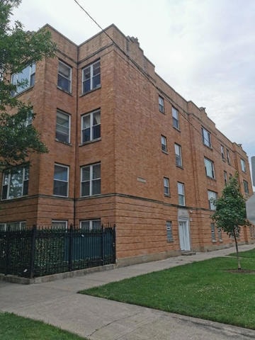 2121 N Saint Louis Ave Unit 3S, Chicago, IL 60647