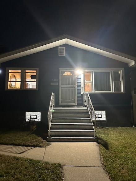 608 Forsythe Ave, Calumet City, IL 60409