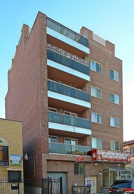 871 50th St Unit 5A, Brooklyn, NY 11220