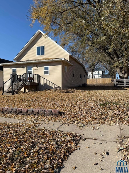 301 S 8th St, Cherokee, IA 51012