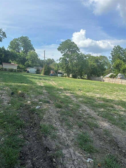 3635 Espanola Dr, Dallas, TX 75220