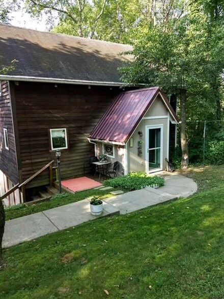 925 Monaca Rd, Monaca, PA 15061